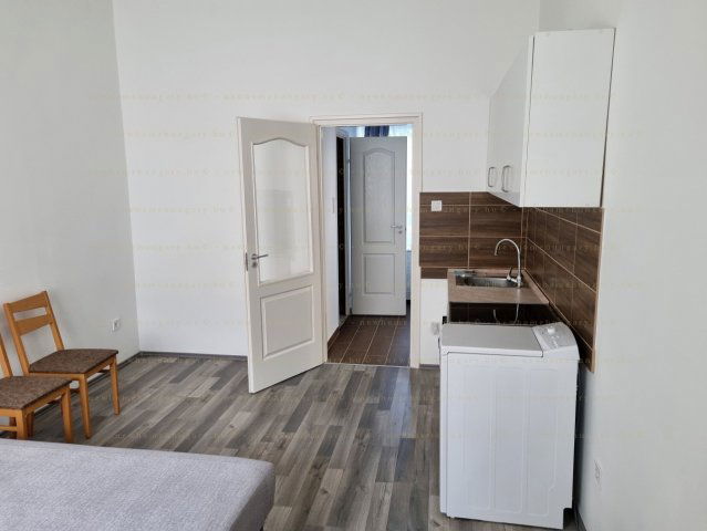 Kiadó téglalakás, albérlet, Kecskeméten 80 E Ft / hó, 1 szobás