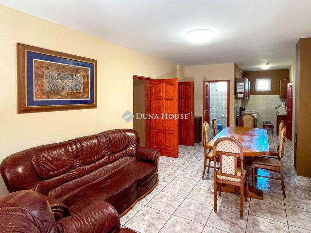 Eladó családi ház, Siófokon 195 M Ft, 12 szobás