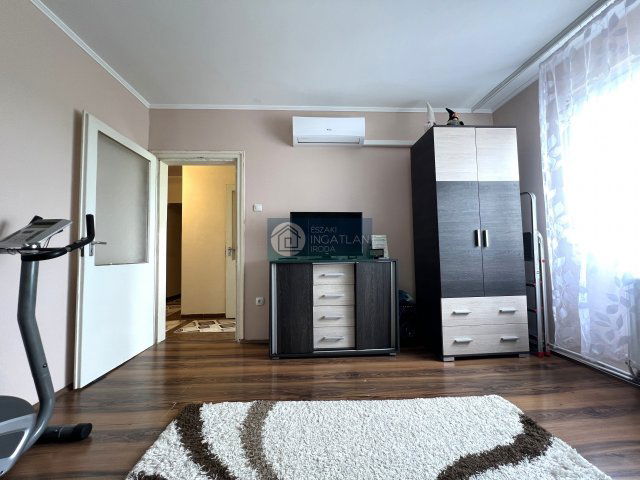 Eladó téglalakás, Miskolcon 32 M Ft, 2 szobás