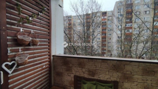 Eladó panellakás, Budapesten, IV. kerületben 67.5 M Ft, 2 szobás