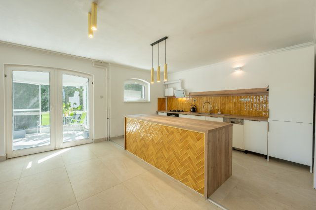 Eladó ikerház, Budapesten, II. kerületben 273.5 M Ft, 5 szobás