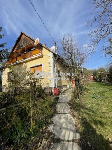 Eladó családi ház, Száron 62.9 M Ft, 3 szobás