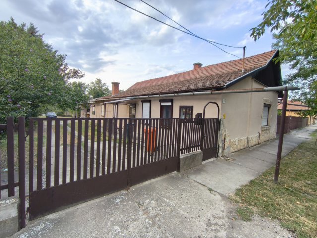 Eladó családi ház, Mezőtúron 19.9 M Ft, 1+2 szobás