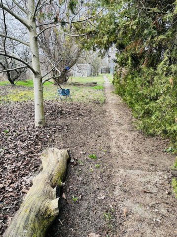 Eladó családi ház, Tatán 31.99 M Ft, 2 szobás