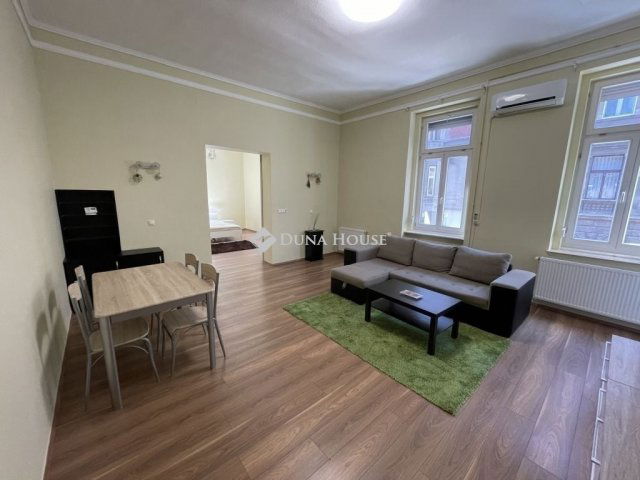 Eladó téglalakás, Budapesten, VII. kerületben 72 M Ft, 2 szobás