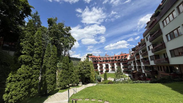 Eladó téglalakás, Budapesten, II. kerületben, Budakeszi úton