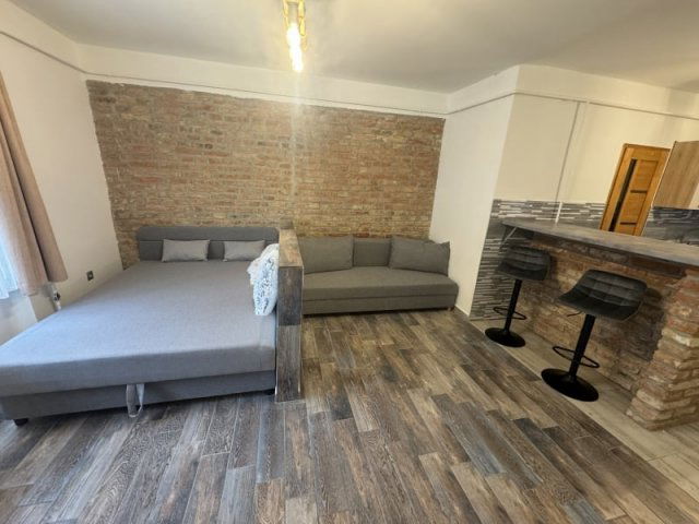 Eladó sorház, Pécsett 29.9 M Ft, 1 szobás / költözzbe.hu