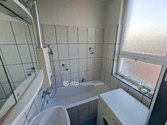 Eladó téglalakás, Budapesten, XVI. kerületben 66.99 M Ft