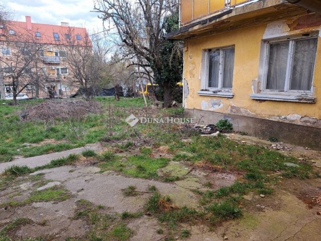 Eladó telek, Veszprémben 120 M Ft / költözzbe.hu