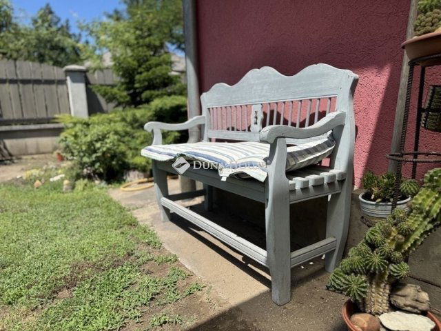 Eladó családi ház, Budapesten, IV. kerületben 124.99 M Ft