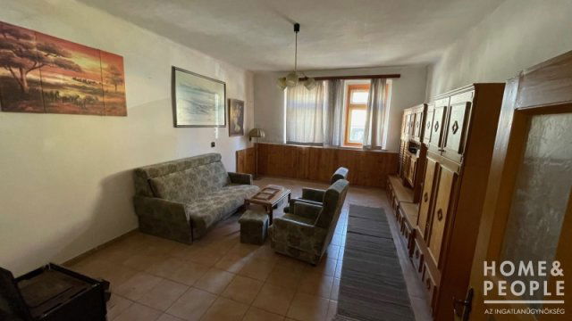 Eladó családi ház, Hódmezővásárhelyen 39.99 M Ft, 4 szobás