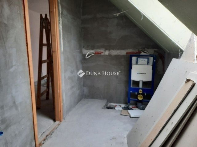 Eladó ikerház, Budapesten, X. kerületben 78 M Ft, 5 szobás