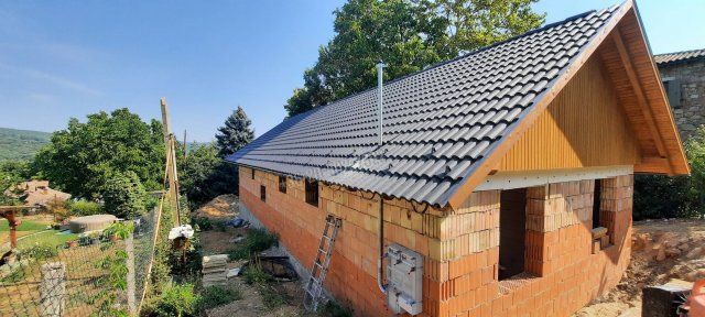 Eladó családi ház, Verőcén 110 M Ft, 4 szobás