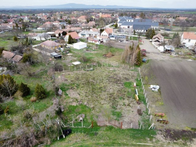 Eladó telek, Boconádon 2.4 M Ft / költözzbe.hu
