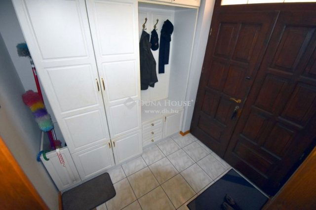 Eladó családi ház, Hajdúszoboszlón 140 M Ft, 8 szobás