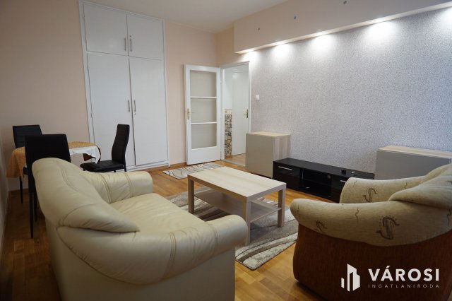 Eladó téglalakás, Nagykanizsán 34.9 M Ft, 2 szobás