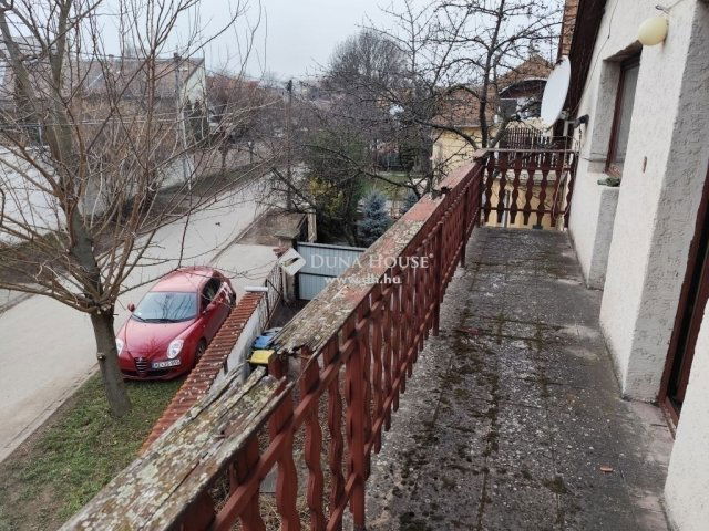 Eladó családi ház, Budapesten, XV. kerületben 110 M Ft, 6 szobás