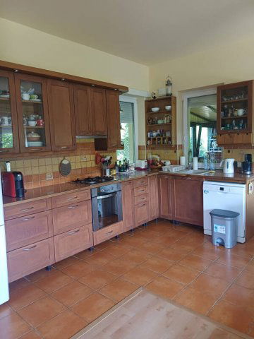 Eladó családi ház, Piliscsabán 149.5 M Ft, 4 szobás