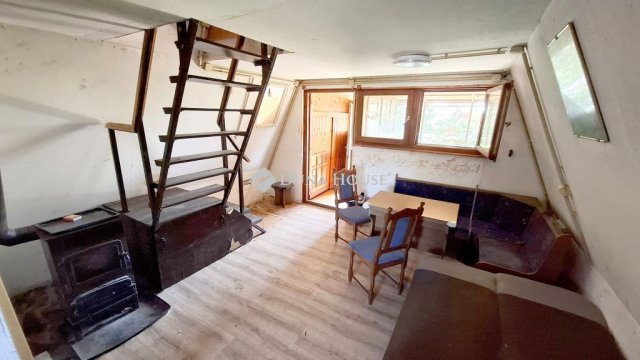 Eladó nyaraló, Pákozdon 12.9 M Ft, 2 szobás