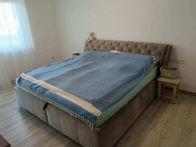 Eladó téglalakás, Balatonbogláron 86.9 M Ft, 2+1 szobás