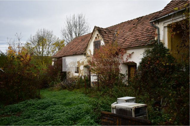 Eladó családi ház, Felsőcsatáron 20 M Ft, 2 szobás