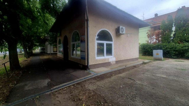 Eladó üzlethelyiség, Martfűn 22 M Ft / költözzbe.hu
