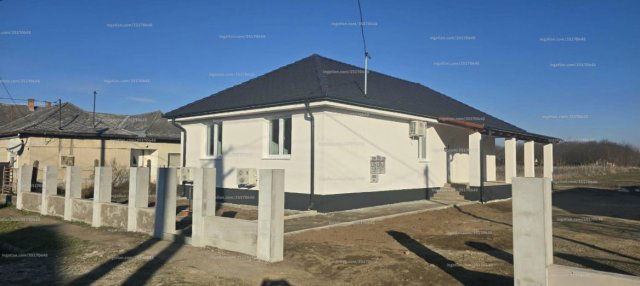 Eladó családi ház, Nyírbogáton 53 M Ft, 3 szobás