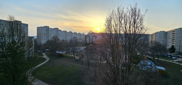 Eladó panellakás, Budapesten, III. kerületben 78.9 M Ft, 3 szobás