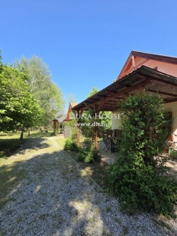 Eladó nyaraló, Vízváron 189 M Ft, 5 szobás
