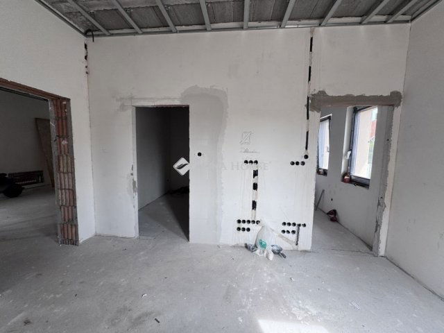 Eladó családi ház, Gyálon 249.9 M Ft, 6 szobás