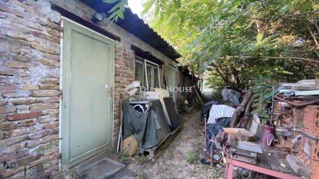 Eladó családi ház, Gombán 25 M Ft, 1 szobás