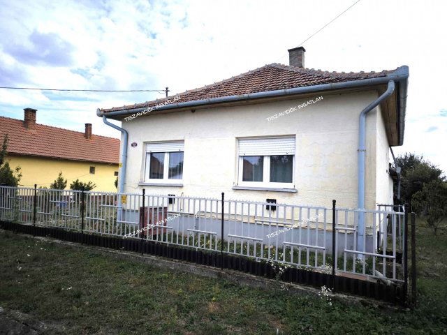 Eladó családi ház, Tiszasülyön 10.5 M Ft, 1 szobás