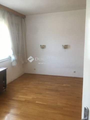Eladó téglalakás, Budapesten, II. kerületben 106.9 M Ft