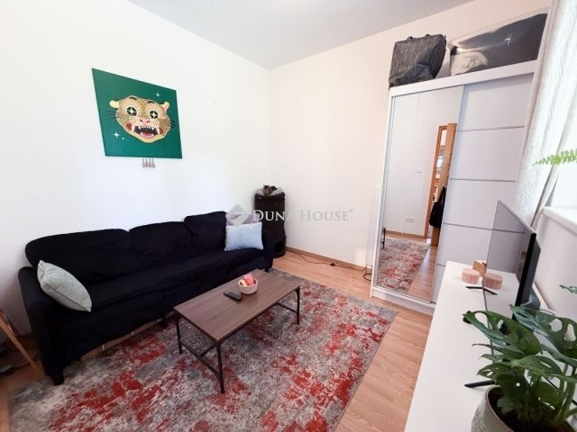 Eladó családi ház, Pilisvörösváron 144.99 M Ft, 7 szobás