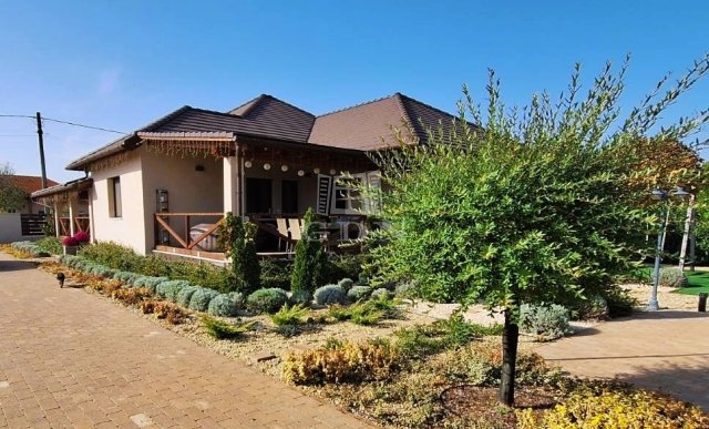 Eladó családi ház, Gárdonyban 190 M Ft, 5 szobás