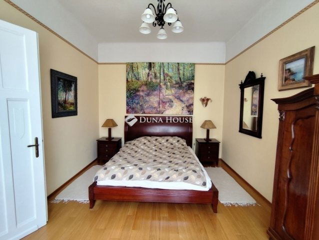 Eladó téglalakás, Budapesten, VI. kerületben 114.9 M Ft