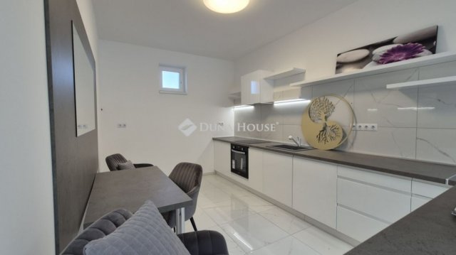 Eladó ikerház, Ballószögön 105 M Ft, 5 szobás