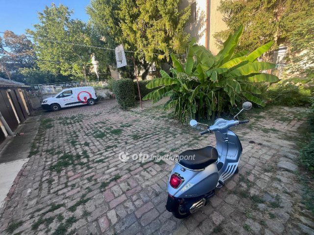 Eladó téglalakás, Szegeden 97.9 M Ft, 3 szobás