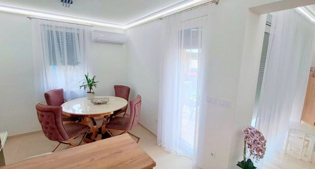 Eladó ikerház, Nyíregyházán 100 M Ft, 4 szobás