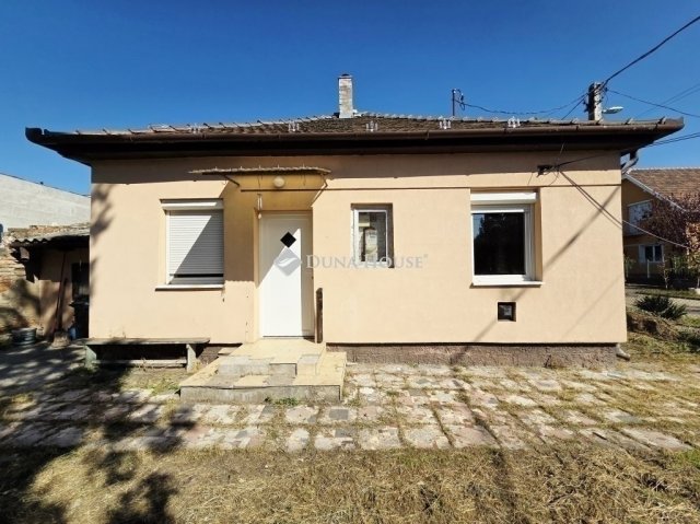 Eladó családi ház, Budapesten, XX. kerületben 53.8 M Ft