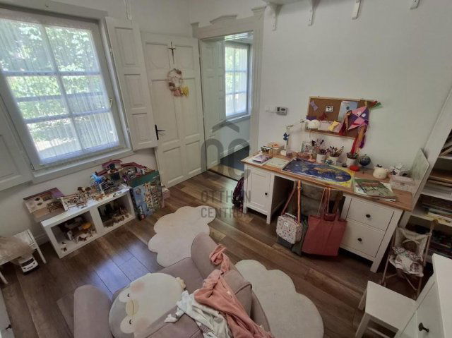 Eladó családi ház, Cegléden 210 M Ft, 4 szobás