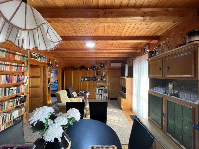 Eladó családi ház, Szigetszentmiklóson 128.5 M Ft, 6 szobás