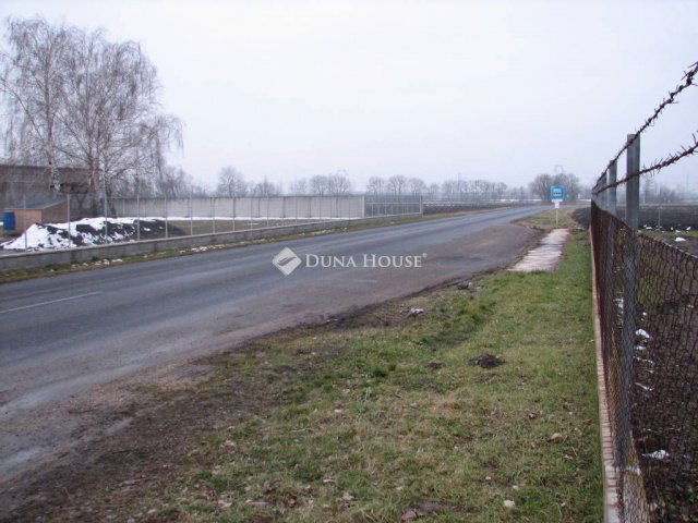 Kiadó telek, Győrött 350 E Ft / hó / költözzbe.hu
