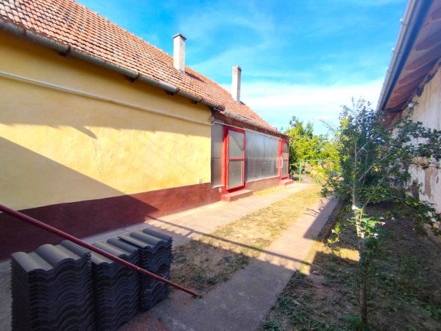 Eladó családi ház, Kunbaján 7.5 M Ft, 3 szobás