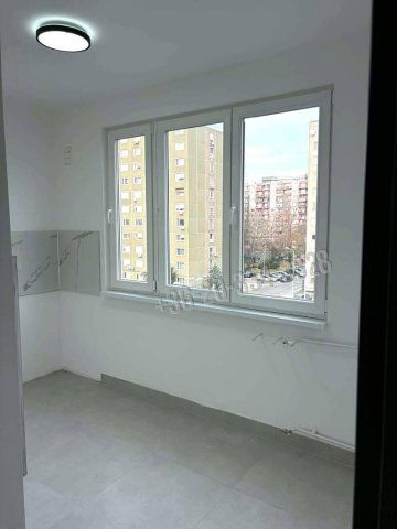 Eladó panellakás, Budapesten, XV. kerületben 67.9 M Ft, 3 szobás