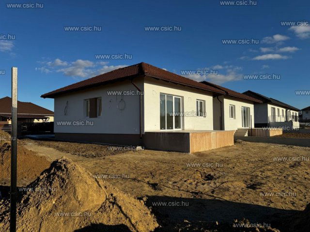 Eladó családi ház, Vácrátóton 89.5 M Ft, 1+3 szobás