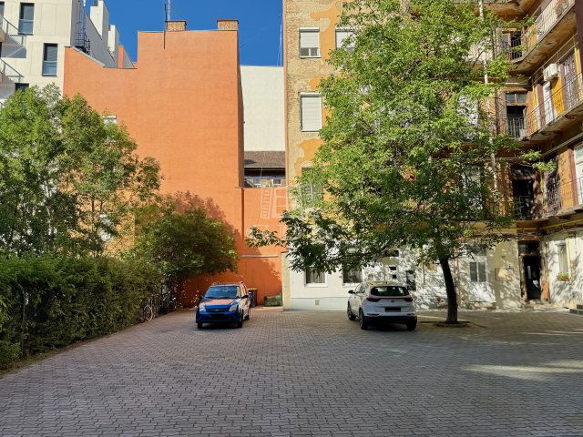 Eladó téglalakás, Budapesten, IX. kerületben 63.9 M Ft, 1 szobás