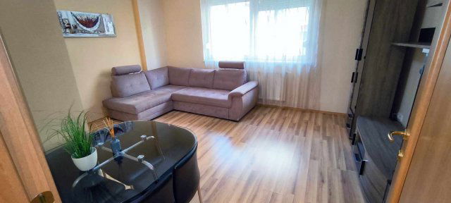 Kiadó téglalakás, albérlet, Debrecenben, Böszörményi úton