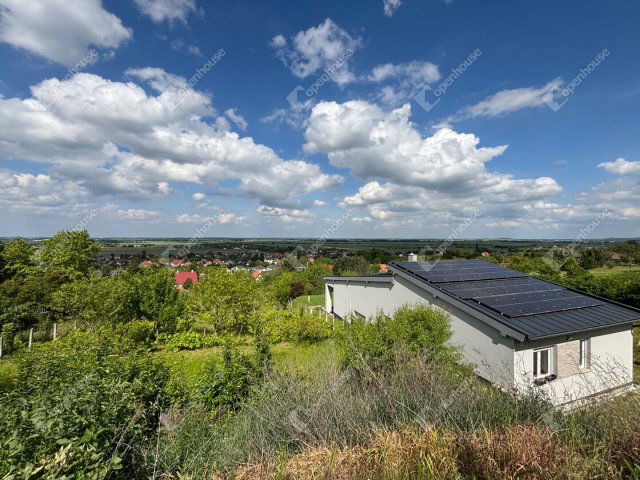 Eladó telek, Győrújbaráton 43 M Ft / költözzbe.hu