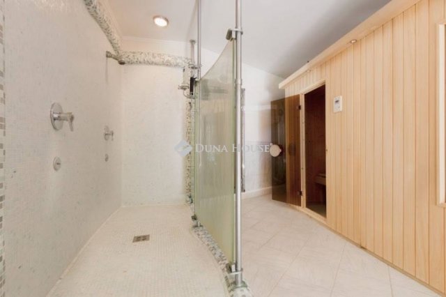 Eladó családi ház, Budapesten, XXI. kerületben 562.5 M Ft